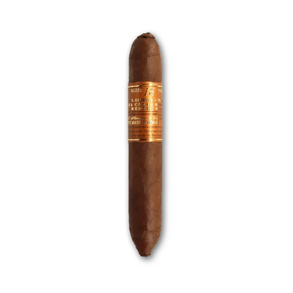 Charuto Gurkha Cellar Reserve 18 Anos Kraken XO figurado de capa marrom com anilha laranja e cobre Aged 18 Years