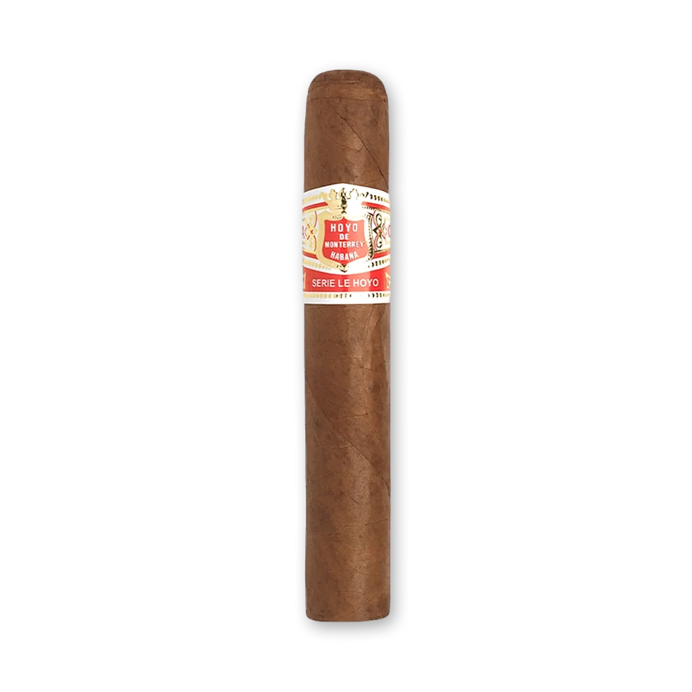 Charuto Hoyo de Monterrey Le Hoyo de Rio Seco visto de frente Charuto Hoyo de Monterrey Le Hoyo de Rio Seco de corpo grosso e capa marrom, com anilha branca e faixa vermelha