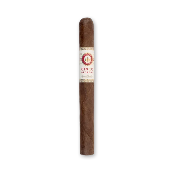 Charuto Joya de Nicaragua Cinco Décadas El General longo e fino, de capa marrom escura e anilha creme