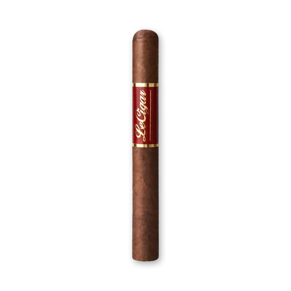 Charuto Le Cigar Senior Havana Brasil avulso visto de frente Charuto Le Cigar Senior Havana Brasil, longo e reto, de capa marrom avermelhada, com anilha vinho Le Cigar