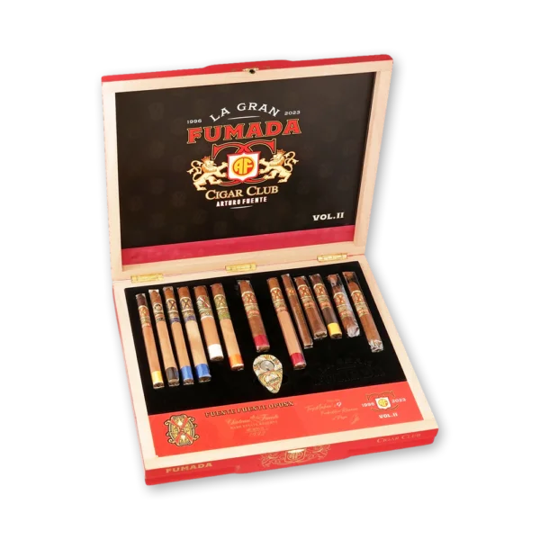 Caixa Arturo Fuente La Gran Fumada 2023 aberta com 13 vitolas sortidas e cortador colecionável