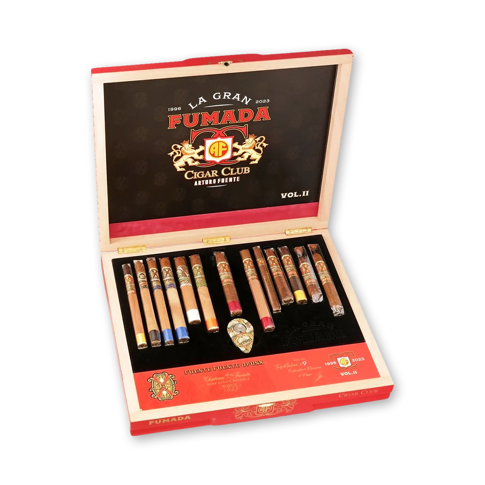 001 Caixa Arturo Fuente La Gran Fumada 2023 aberta com 13 vitolas sortidas e cortador colecionável