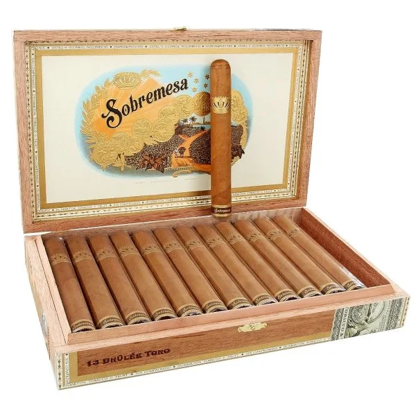 Charuto Sobremesa Brûlée Toro, vista secundária — dominicano