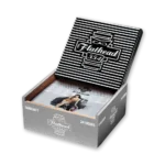 Caixa CAO Flathead V554 Camshaft entreaberta exibindo o relevo da tampa