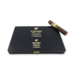 Caixa preta Cohiba Mágicos Maduro 5 com charuto apoiado na lateral