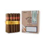 Caixa Cabinet de madeira Juan Lopez Selección No.1 ao lado de charutos amarrados com fita amarela