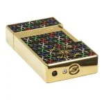 Detalhe do isqueiro S.T. Dupont com acabamento premium dourado e preto