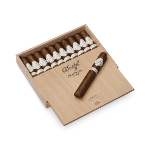 Charuto Davidoff Millennium Toro com capa colorado claro — dominicano