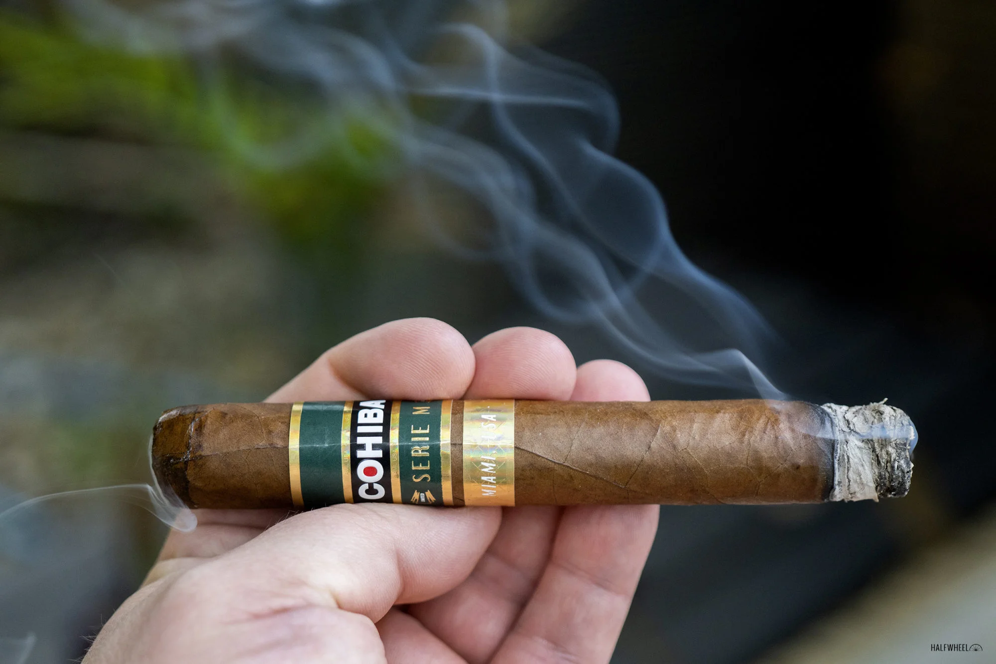 Comparação anilha Cohiba autêntica com holograma cabeça Taíno visível