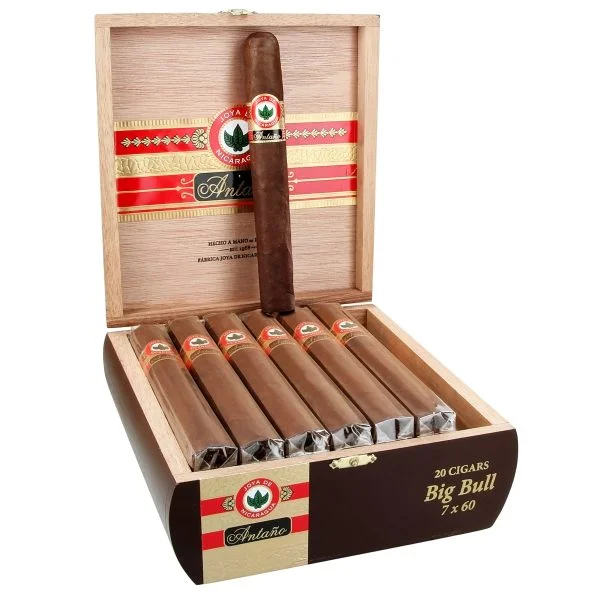 Charuto Joya de Nicaragua Antaño Alisado Robusto — nicaraguense