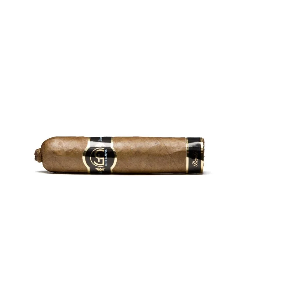 Charuto Leite & Alves Robusto com capa colorado — brasileiro