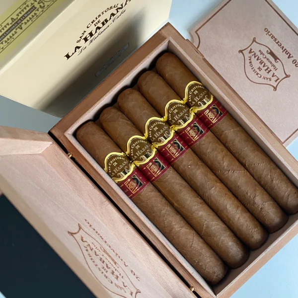 Charuto San Cristobal de la Habana Toro — cubano