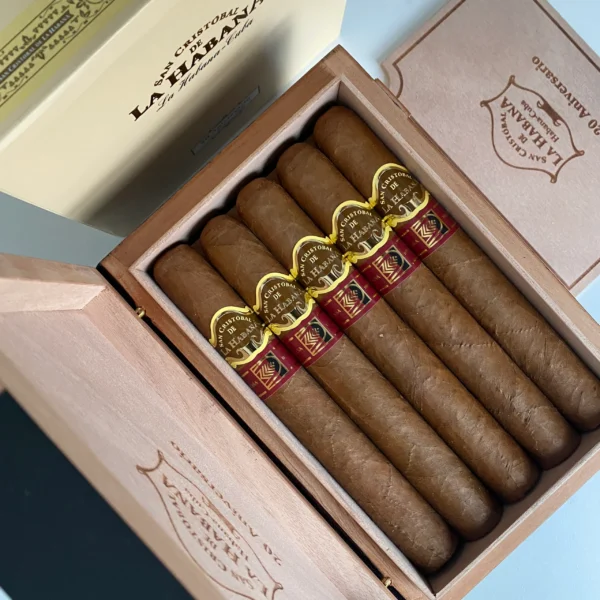 Charuto San Cristobal de la Habana Toro — cubano