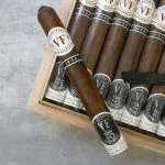 Charuto VegaFina Corona — dominicano