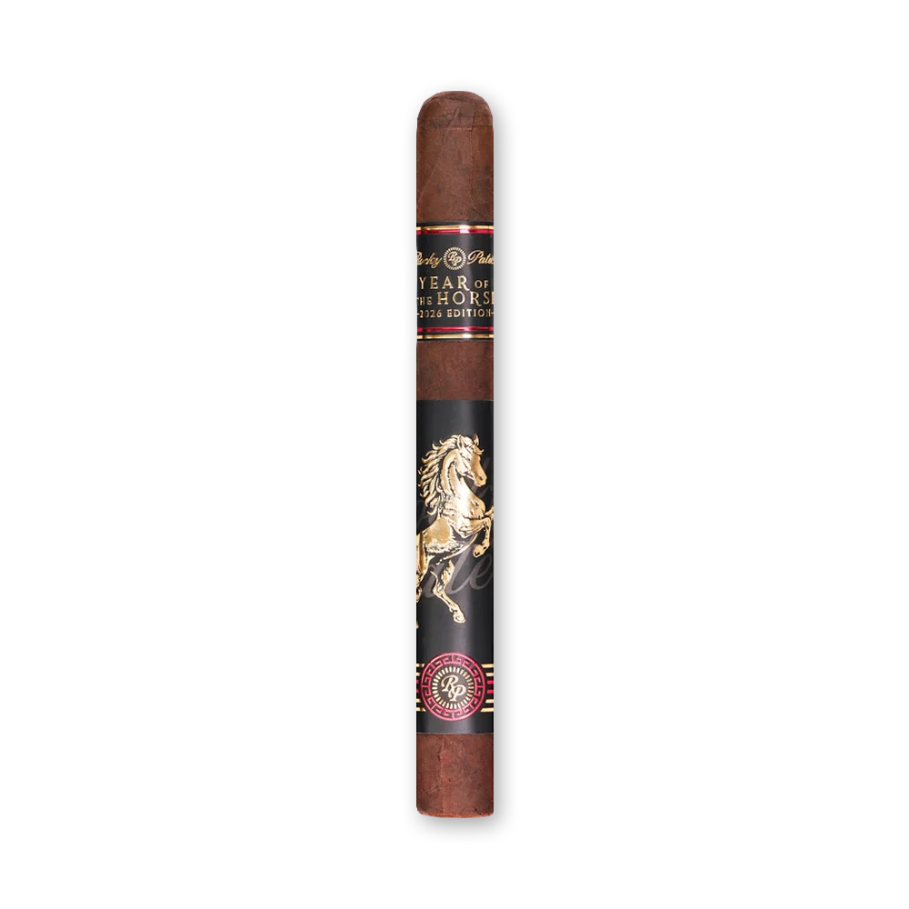 001 Charuto Rocky Patel Year of the Horse Churchill com capa maduro